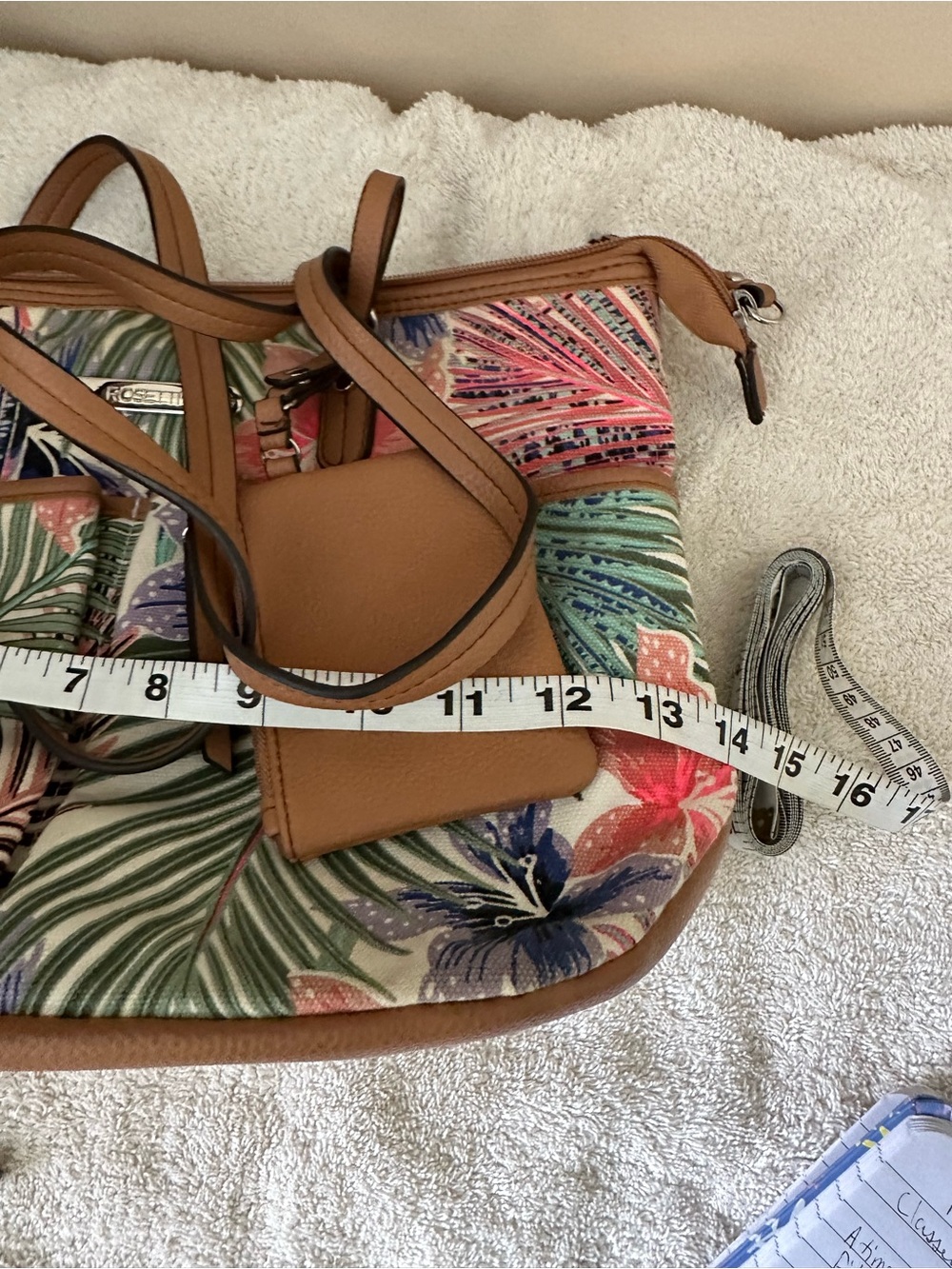 Rosetti Tan-Trim Tropical Floral Tote in Multicolor Print - Picture 10 of 11